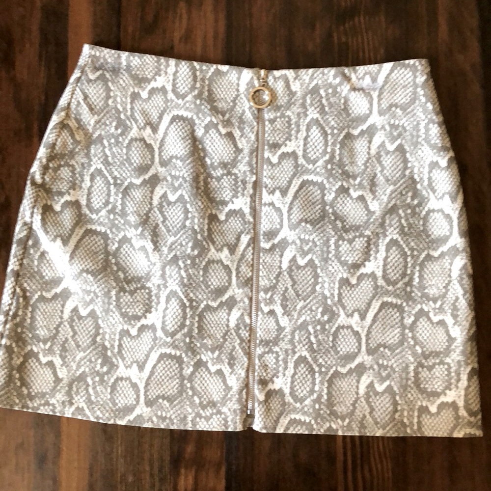 Snakeskin print skirt